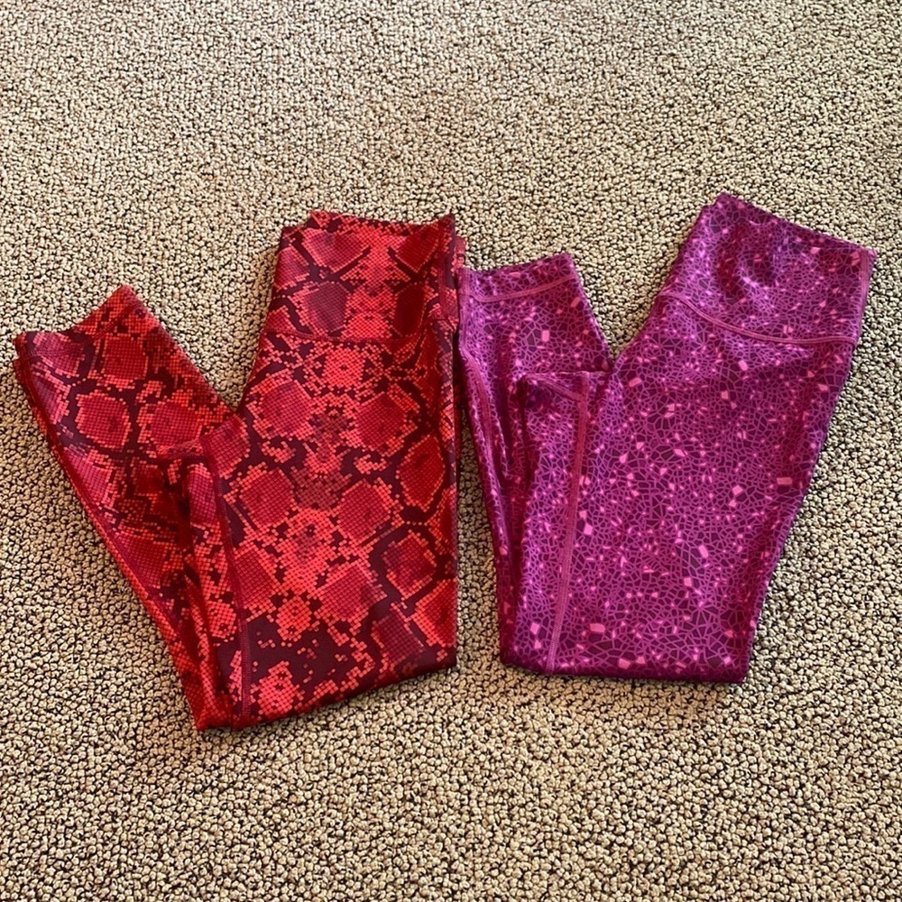 Bundle of Lululemon Size 6 Leggings in Red and Purple Prints- Like New